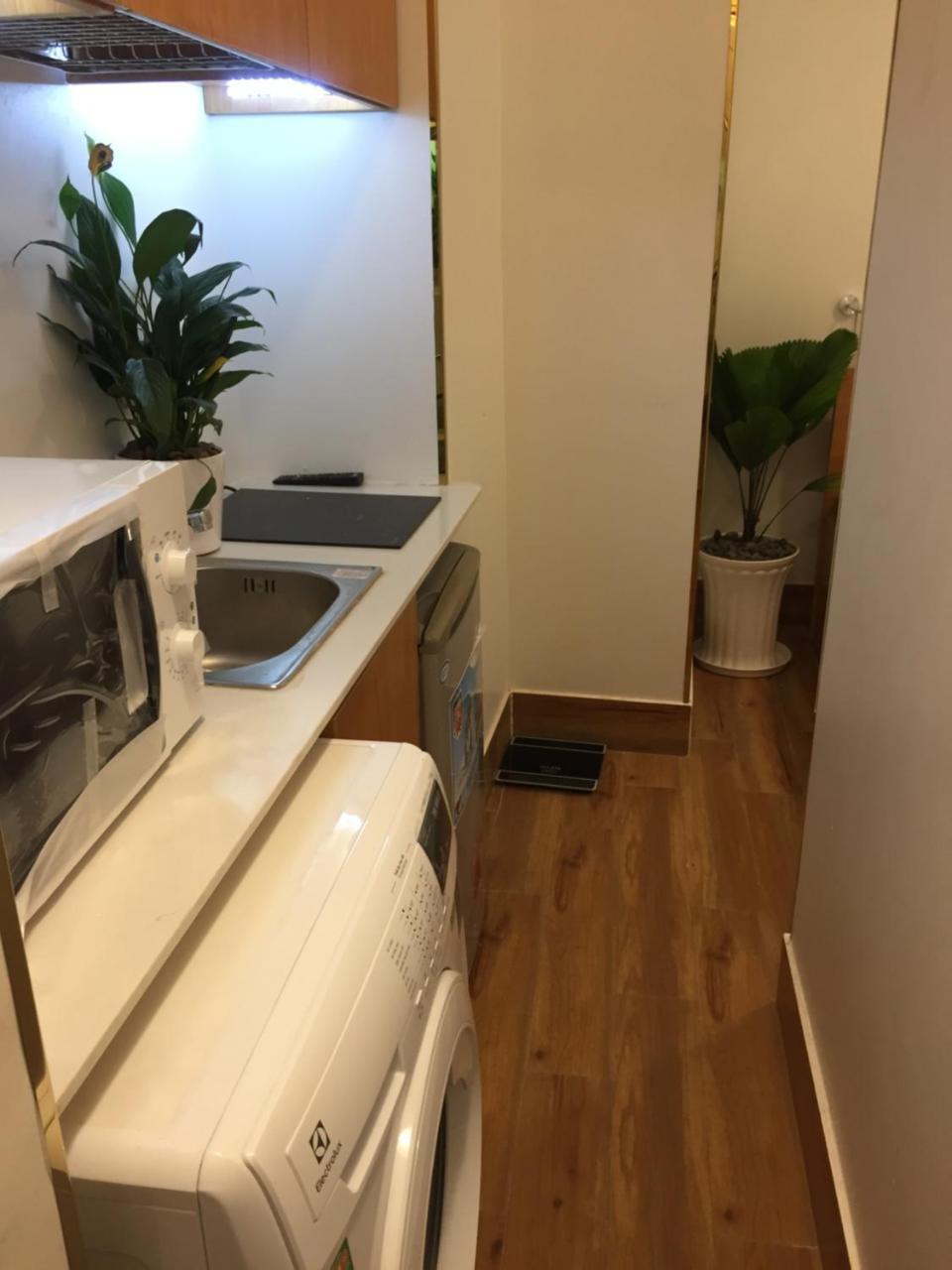 Vinabooker Cong Quynh Guest house 2*